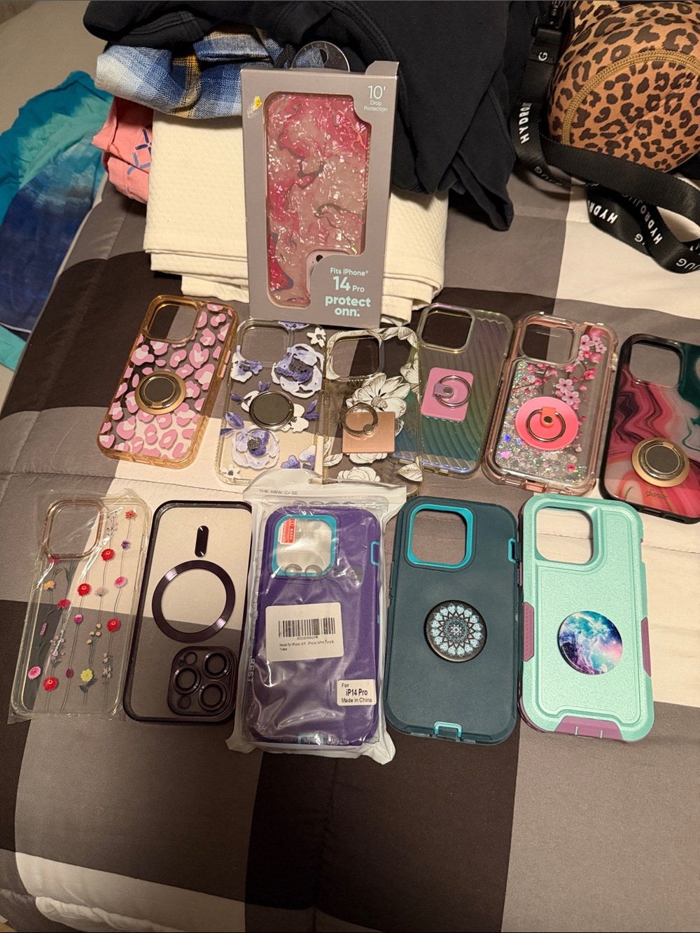 10 Assorted cases for iPhone 14pro